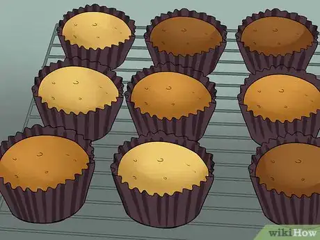 Imagen titulada Add Filling to a Cupcake Step 14