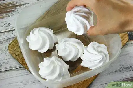 Imagen titulada Store Meringues Step 2