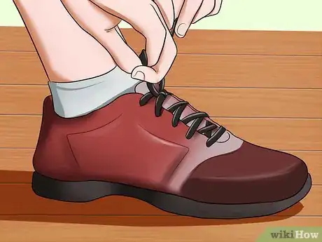 Imagen titulada Cure Numbness in Your Feet and Toes Step 6