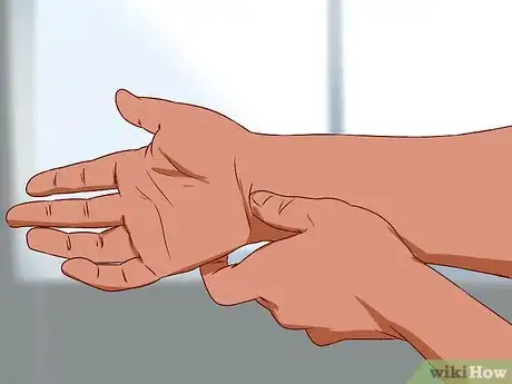 Imagen titulada Treat Mild Hypothermia Step 6