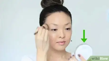 Imagen titulada Do Your Makeup Flawlessly Step 7