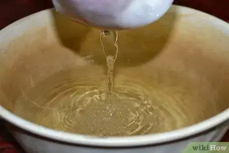Imagen titulada Pull the flowers out of the bowl Step 5