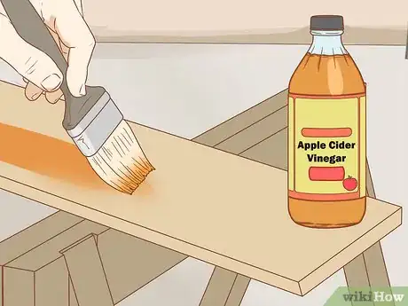 Imagen titulada Age Wood with Baking Soda Step 8