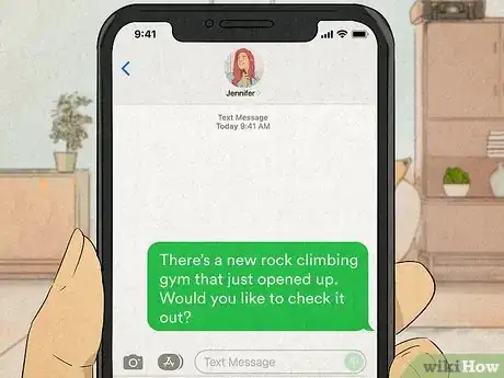 Imagen titulada Win a Girl Back over Text Step 4