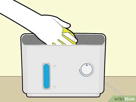 Imagen titulada Humidify Your Room Step 4