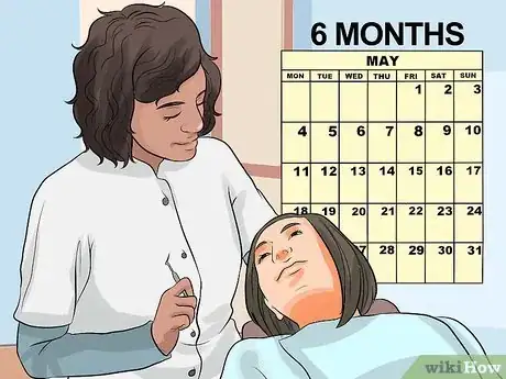 Imagen titulada Improve Your Smile Step 2