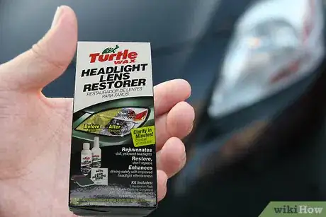 Imagen titulada Brighten Your Car's Yellowing Headlights Step 1