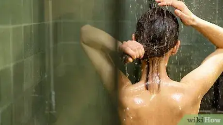 Imagen titulada Make an Olive Oil Hair Mask Step 17