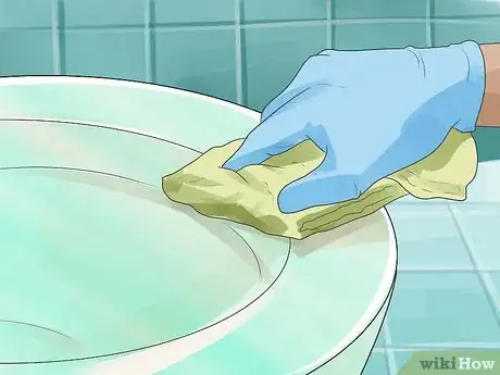 Imagen titulada Get Rid of Urine Smell Step 7