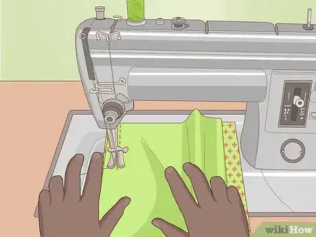 Imagen titulada Reupholster a Chair Step 17