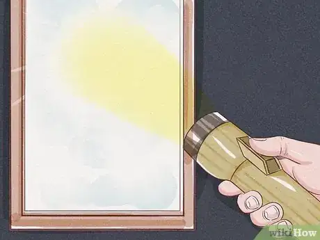 Imagen titulada Tell if Sunglasses Are Polarized Step 1