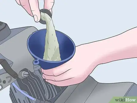 Imagen titulada Change the Oil in a Lawn Mower Step 6