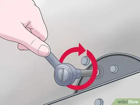 Imagen titulada Change the Oil in a Lawn Mower Step 5