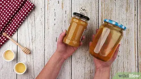 Imagen titulada Crystallize Honey Step 3