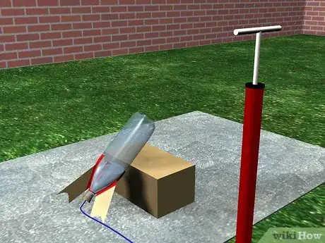 Imagen titulada Make a Powerful Air Pressure Rocket Step 8