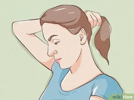 Imagen titulada Do a Doughnut Bun Without a Doughnut Step 1