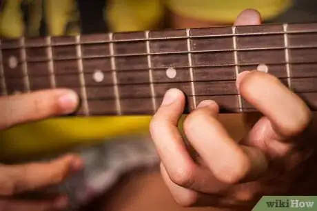 Imagen titulada Be a Good Guitarist Step 1