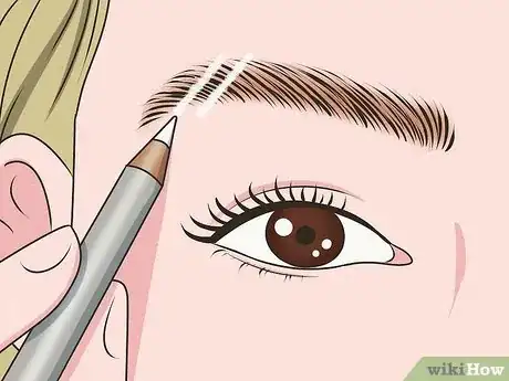 Imagen titulada Create Eyebrow Slits Step 1.jpeg