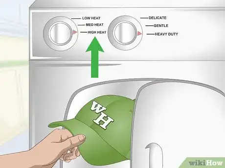 Imagen titulada Shrink a Hat Step 6