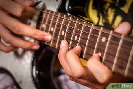 Imagen titulada Be a Good Guitarist Step 3