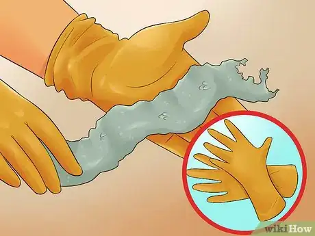 Imagen titulada Care for a Shedding Snake Step 8