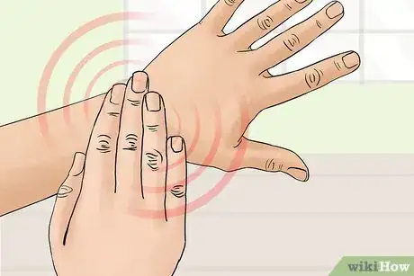 Imagen titulada Perform Lymphatic Drainage Massage Step 1