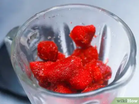 Imagen titulada Make Strawberry Juice Step 9