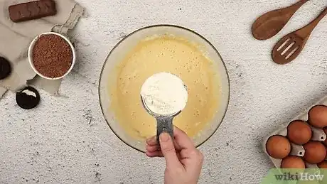 Imagen titulada Improve Boxed Cake Mix Step 10