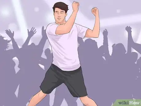 Imagen titulada Dance at a School Dance (for Guys) Step 4