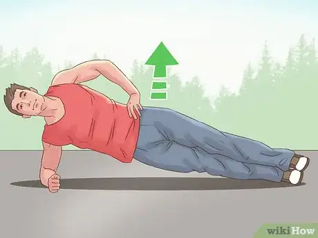 Imagen titulada Do a Human Flag Step 12
