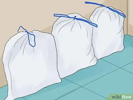 Imagen titulada Organize Your Wardrobe Step 3