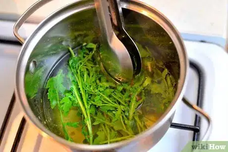 Imagen titulada Cook Arugula Step 7