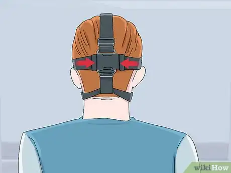 Imagen titulada Wear a Gas Mask Step 4
