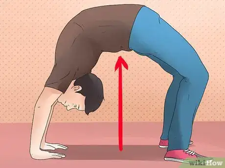 Imagen titulada Do a Back Handstand Step 9