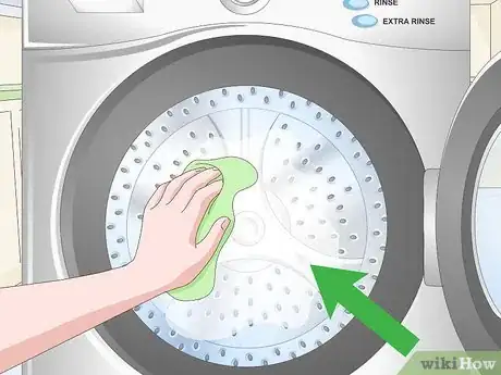 Imagen titulada Clean a Smelly Washing Machine Step 4