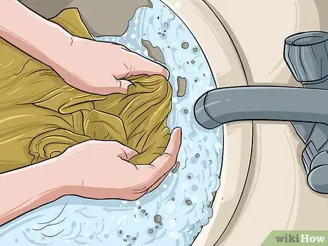 Imagen titulada Clean Drapes Step 5