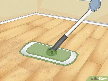 Imagen titulada Wax a Floor Step 18
