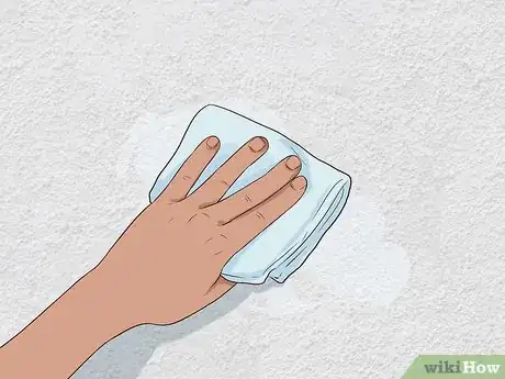Imagen titulada Clean Plaster Walls Step 13