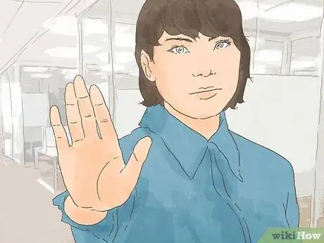 Imagen titulada Work Up the Courage to Talk to a Girl Step 9