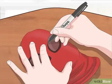 Imagen titulada Make a Spider Man Mask Step 11