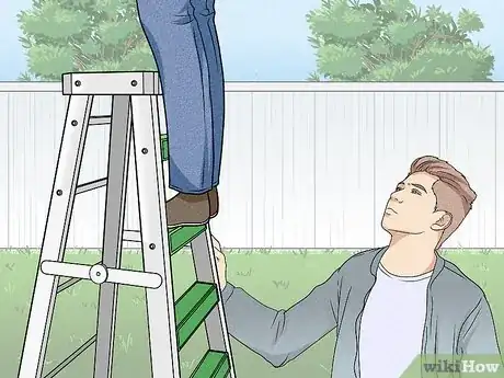 Imagen titulada Clean a Metal Roof Step 3