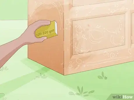 Imagen titulada Remove Mold from Wood Furniture Step 10