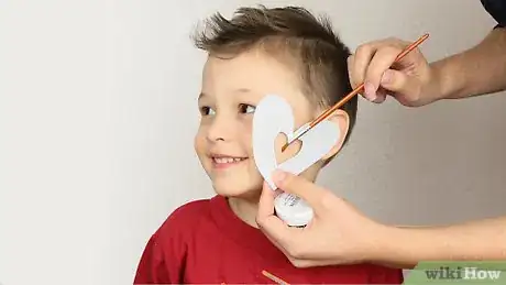 Imagen titulada Do Your Makeup Like a Fairy for Halloween Step 2