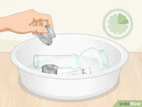 Imagen titulada Clean an Acrylic Bong Step 12