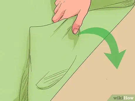 Imagen titulada Felt a Pool Table Step 17