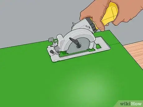 Imagen titulada Cut ABS Plastic Step 6