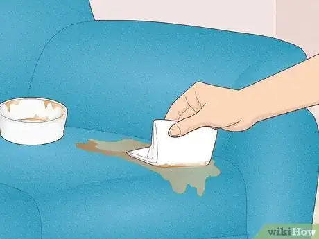 Imagen titulada Get a Stain out of a Microfiber Couch Step 1