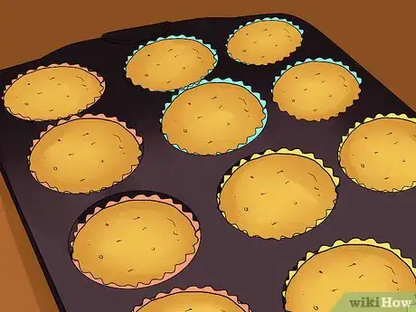 Imagen titulada Add Filling to a Cupcake Step 26
