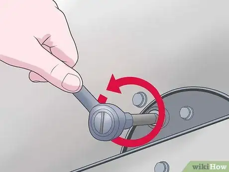 Imagen titulada Change the Oil in a Lawn Mower Step 4