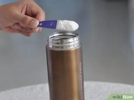 Imagen titulada Remove Musty Odors from Vacuum Flasks Step 2